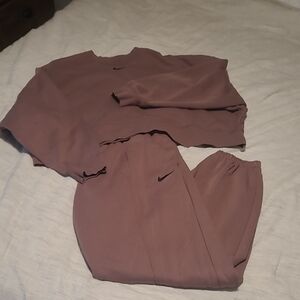 Nike Dusty Rose Sweatshirt and Joggers Set Size Large